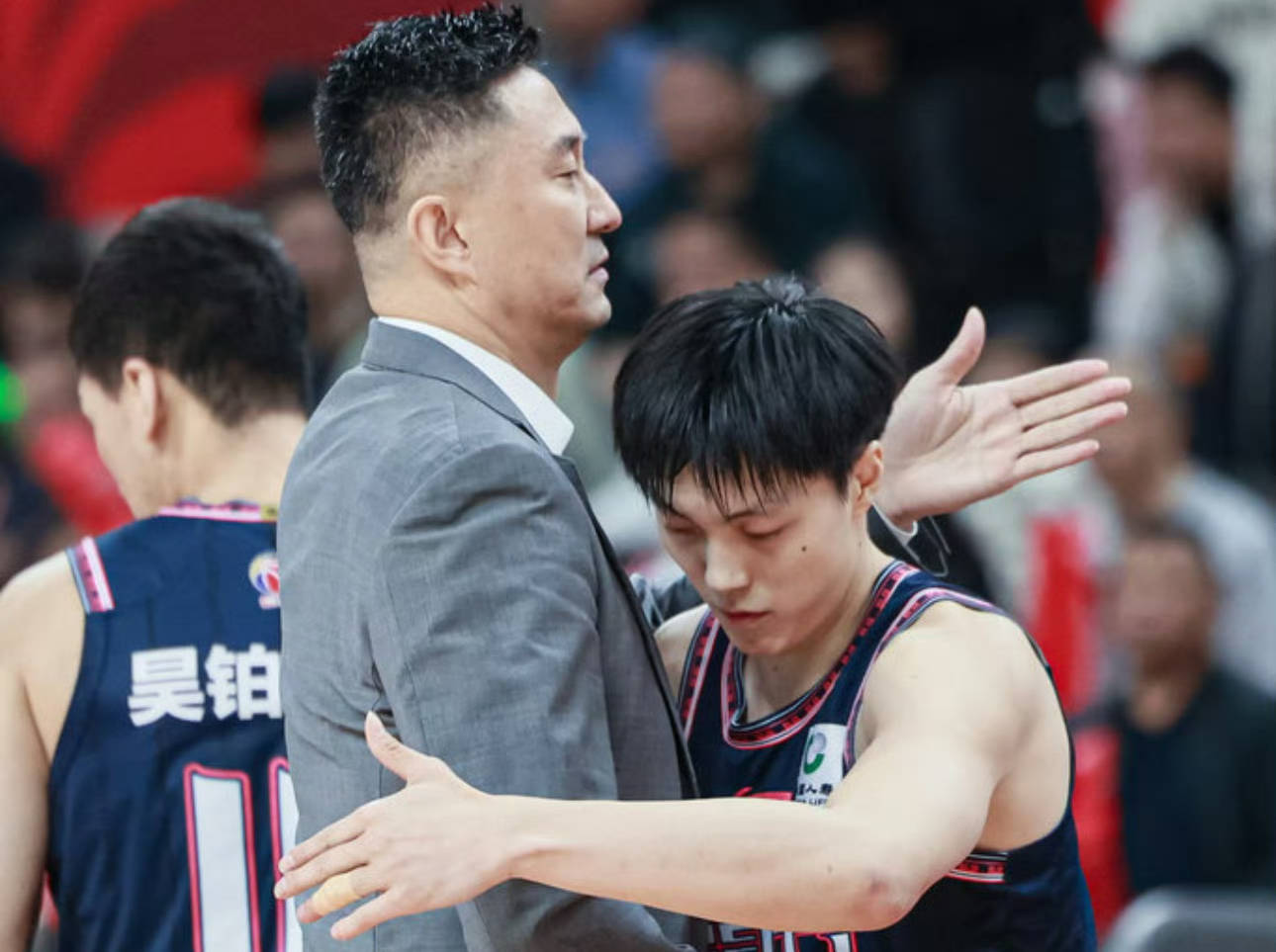 辽宁队在CBA季后赛中打出碾压，被誉为全场沸腾