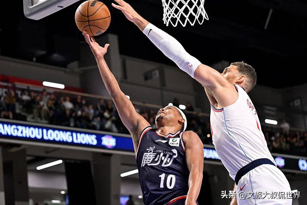 快船首轮赢得第二场胜利，主帅称赞球队表现