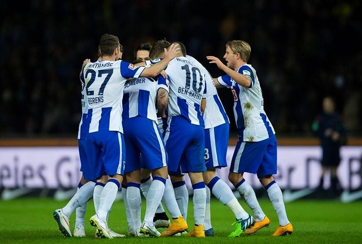 柏林赫塔在比赛中展现出强大实力 柏林赫塔在比赛中展现出强大实力