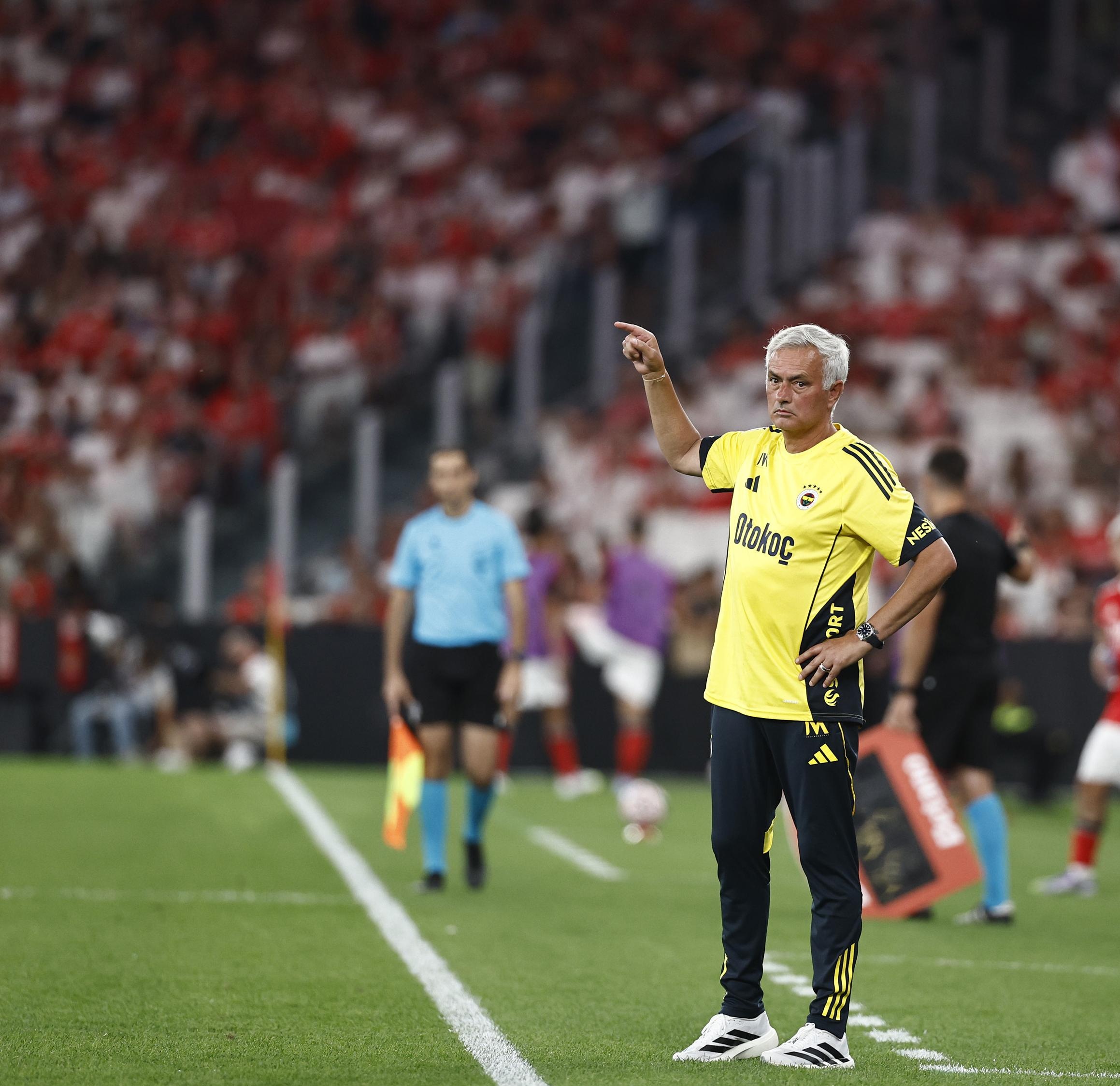 关于门将助球队进账，拜仁慕尼黑真豪气的信息